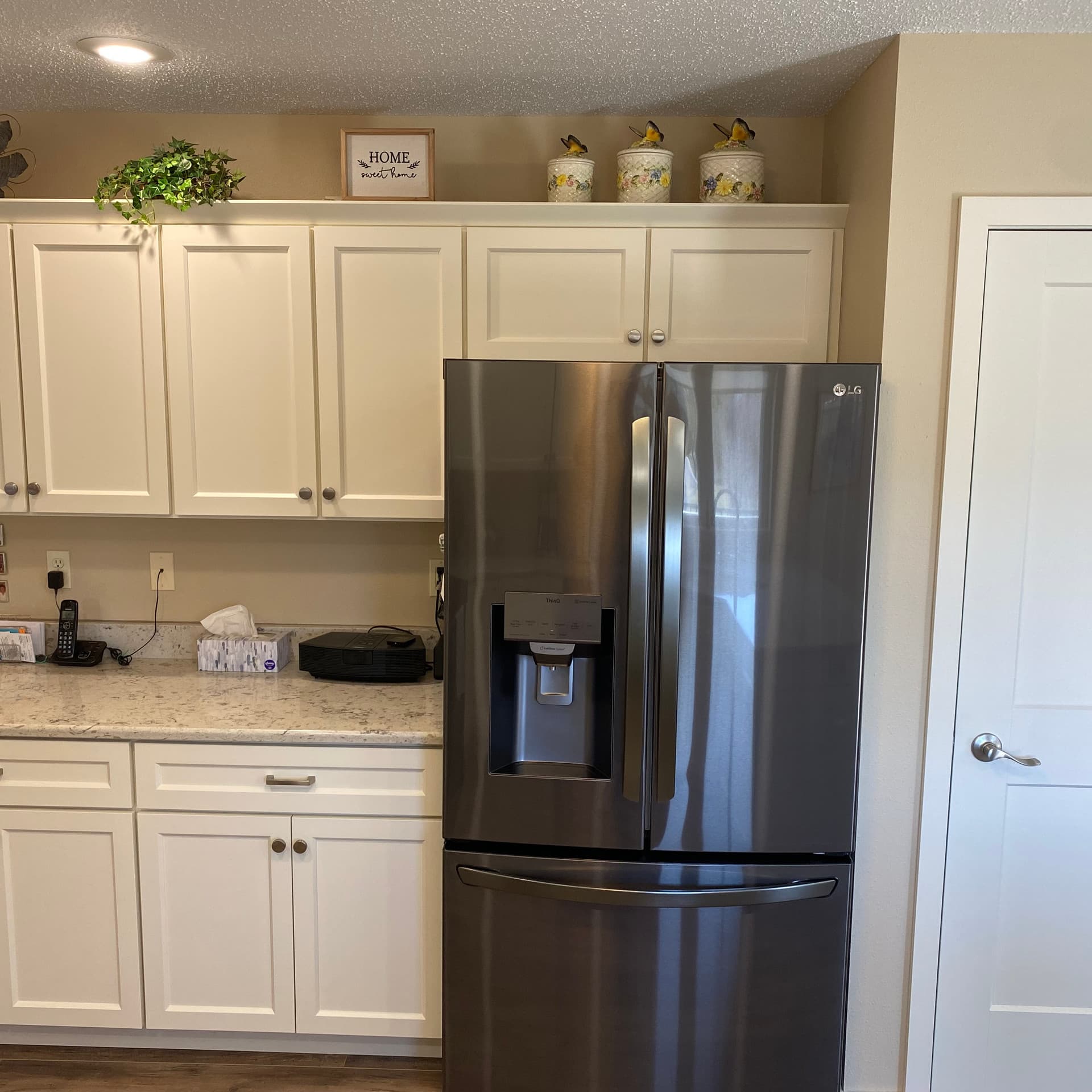 Cabinet refacing project