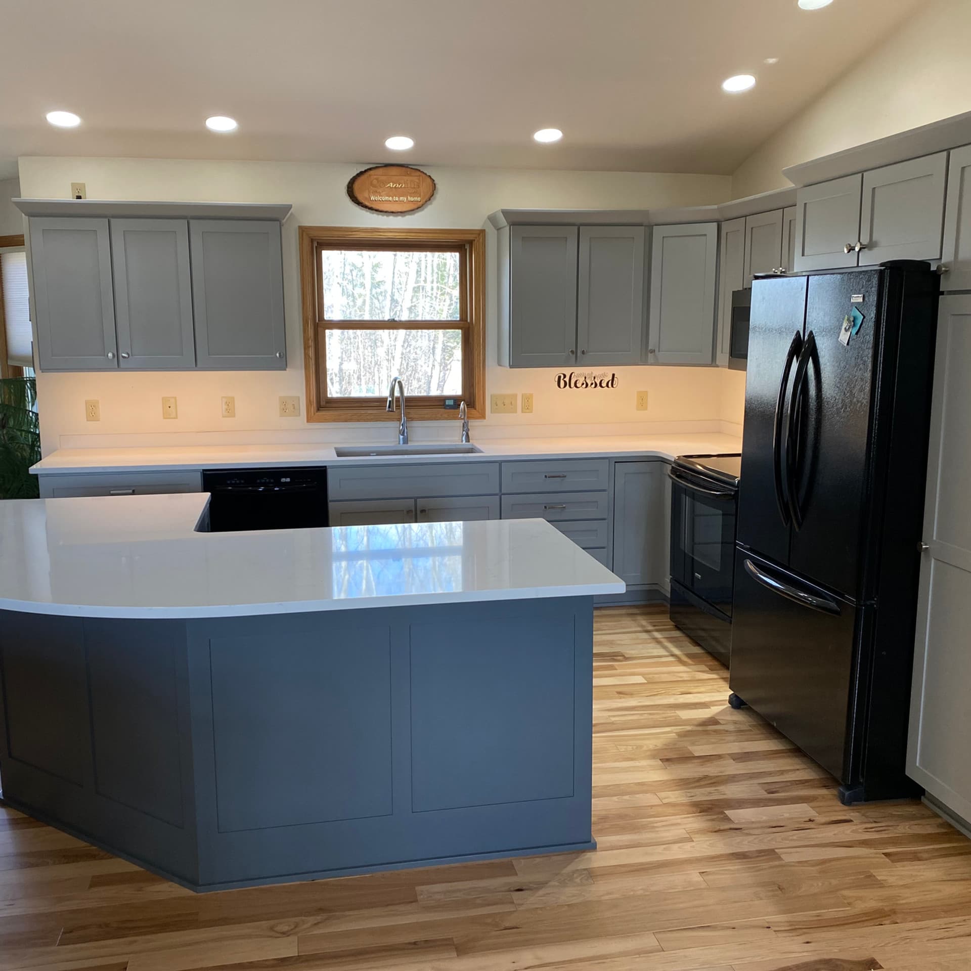 Cabinet refacing project